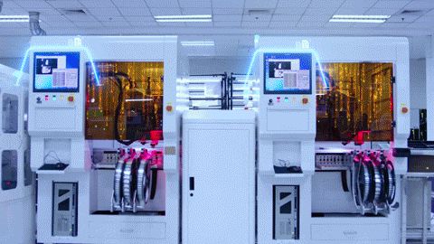 一臺手機是怎樣“智能”制造的？我們去聯想武漢工廠看了看——技術視角的深度解析